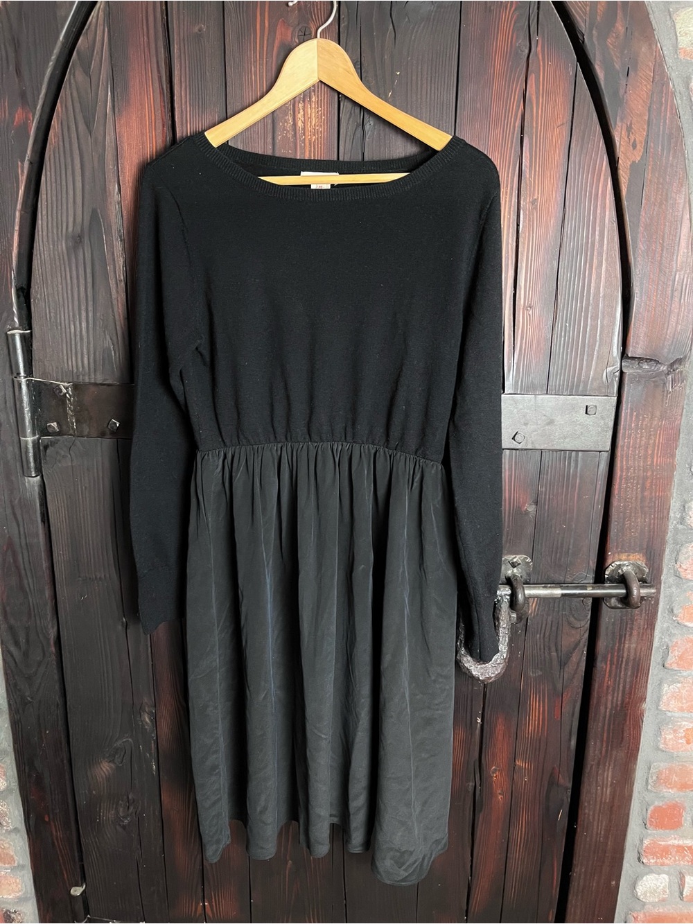 Sundance Jillian Black wool and silk Long Sleeve dress M